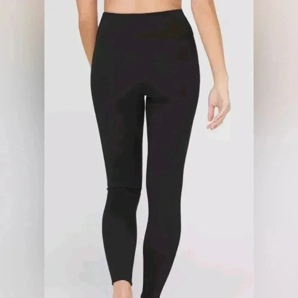 Spanx Assets High Waist Shaping Seamless Leggigngs-size large-NWOT-no call outs - Picture 7 of 8